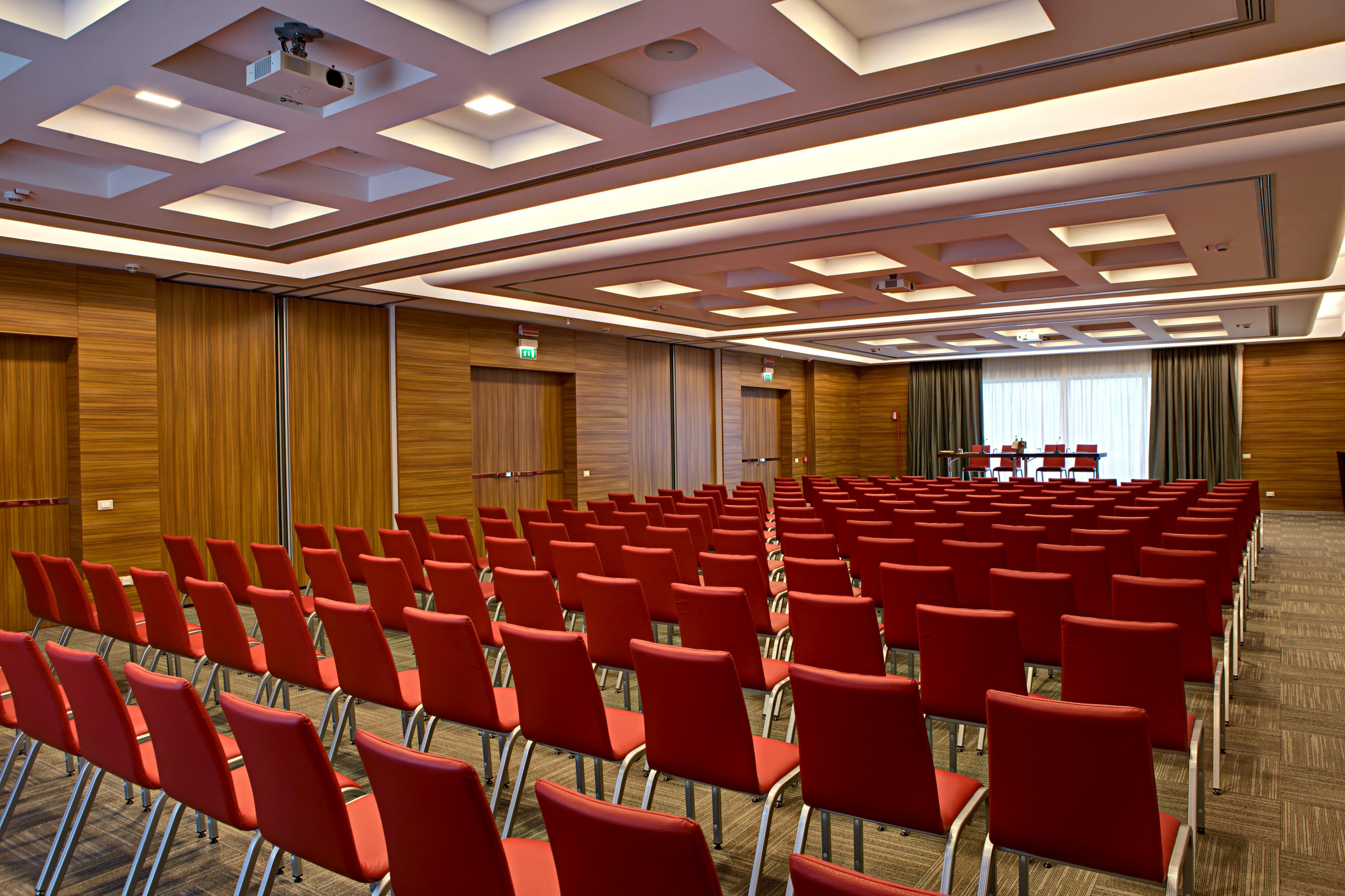 Crowne Plaza Verona Fiera By Ihg Bagian luar foto
