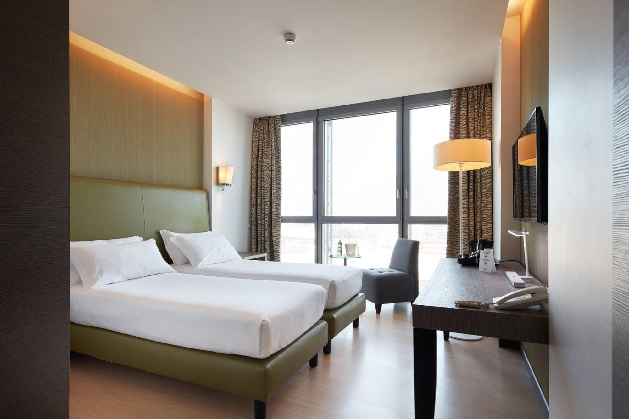 Crowne Plaza Verona Fiera By Ihg Bagian luar foto